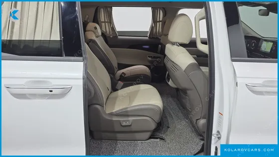 KIA CARNIVAL 9-SEATER HI-LIMOUSINE