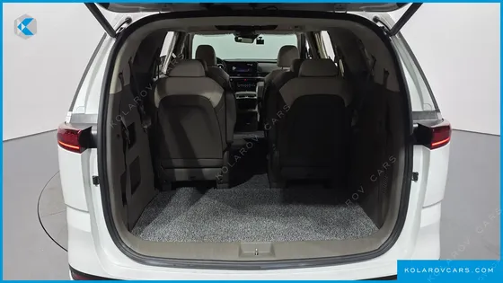 KIA CARNIVAL 9-SEATER HI-LIMOUSINE