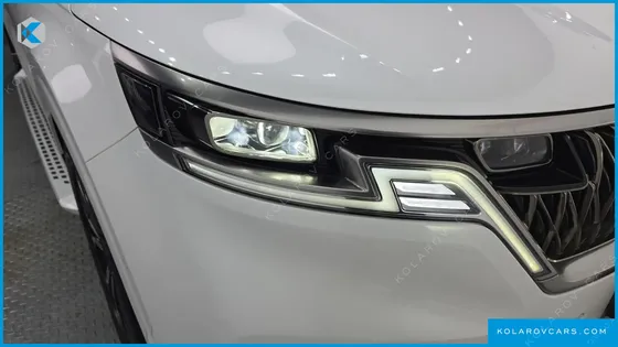 KIA CARNIVAL 9-SEATER HI-LIMOUSINE