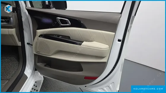 KIA CARNIVAL 9-SEATER HI-LIMOUSINE