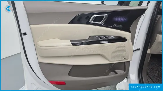 KIA CARNIVAL 9-SEATER HI-LIMOUSINE
