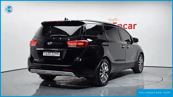 KIA CARNIVAL 9-SEATER NOBLESSE