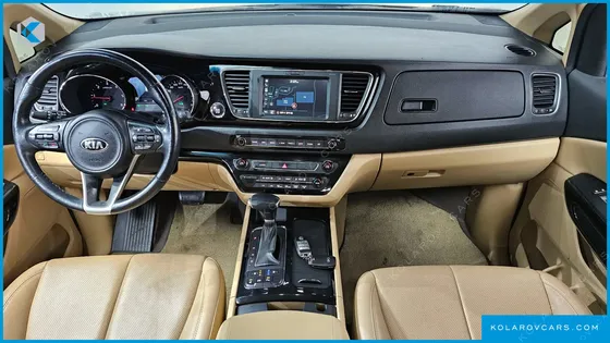KIA CARNIVAL 9-SEATER NOBLESSE