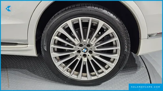 BMW X7 XDRIVE 40I DESIGN PURE EXCELLENCE 7-SEATER