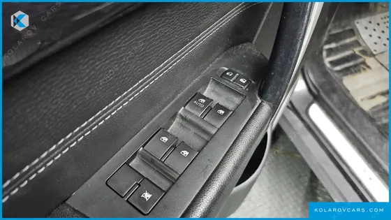 CHEVROLET (GM DAEWOO) CAPTIVA 2WD LT PREMIUM