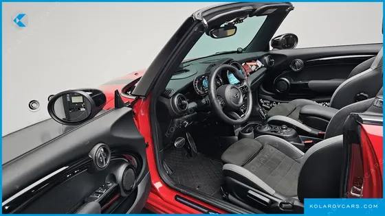 MINI COOPER CONVERTIBLE JCW
