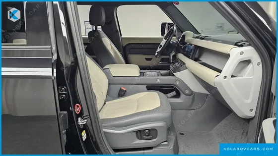 LAND ROVER DEFENDER 110 P300 X-DYNAMIC SE