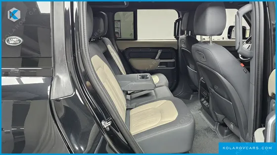 LAND ROVER DEFENDER 110 P300 X-DYNAMIC SE