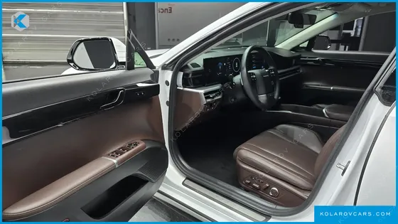 HYUNDAI GRANDEUR 2,5 GASOLINE 2WD