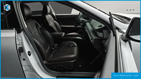 HYUNDAI GRANDEUR 2,5 GASOLINE 2WD