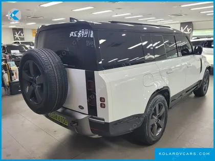 LAND ROVER DEFENDER 130 D300 X-DYNAMIC HSE