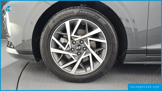 HYUNDAI GRANDEUR 2,5 GASOLINE 2WD