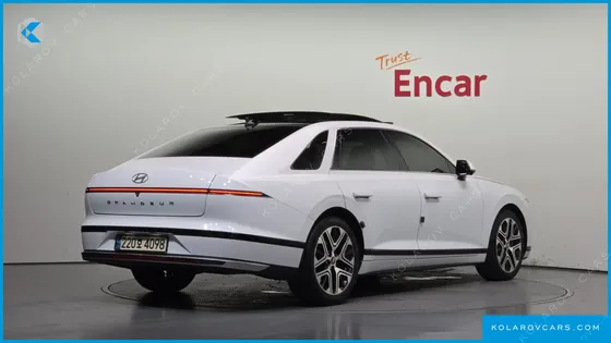HYUNDAI GRANDEUR 2,5 GASOLINE 2WD