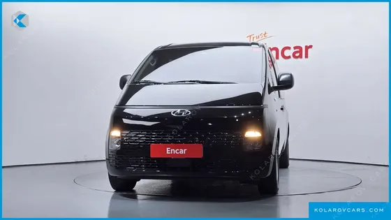 HYUNDAI STARIA TOURER 11-SEATER
