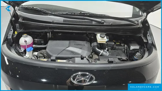 HYUNDAI STARIA TOURER 11-SEATER