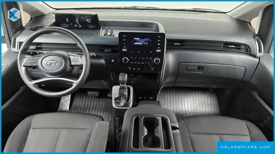 HYUNDAI STARIA TOURER 11-SEATER