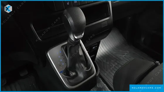 HYUNDAI STARIA TOURER 11-SEATER