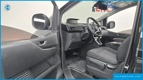HYUNDAI STARIA TOURER 11-SEATER