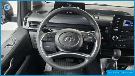 HYUNDAI STARIA TOURER 11-SEATER