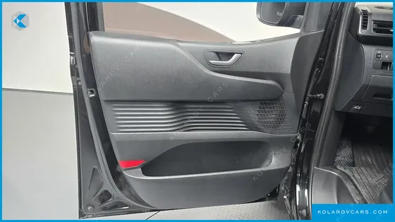 HYUNDAI STARIA TOURER 11-SEATER