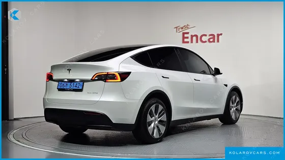 TESLA MODEL Y LONG RANGE AWD