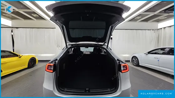 TESLA MODEL Y LONG RANGE AWD