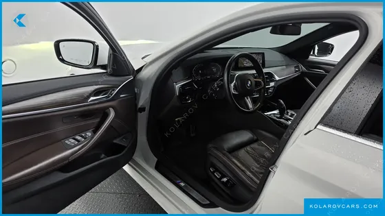 BMW 5 SERIES 520D XDRIVE M SPORT PACKAGE PLUS