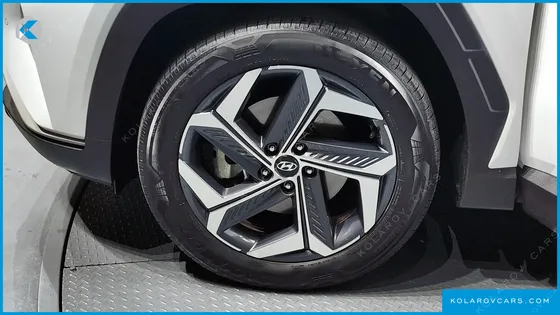 HYUNDAI TUCSON GASOLINE 1.6 TURBO 2WD