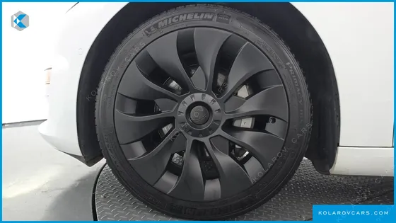 TESLA MODEL 3 RWD