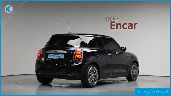 MINI COOPER RESOLUTE EDITION