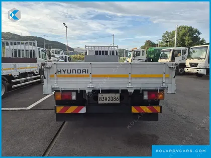 HYUNDAI MEGA TRUCK PREMIUM