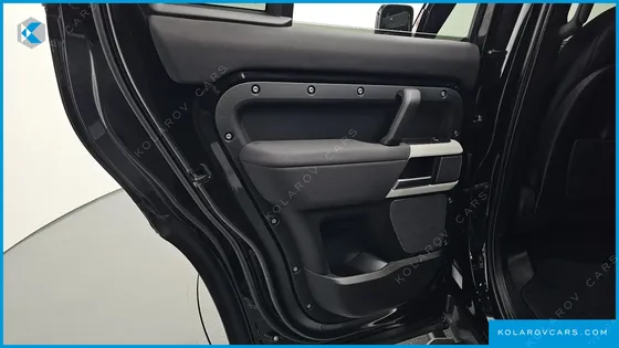 LAND ROVER DEFENDER 110 D240 SE