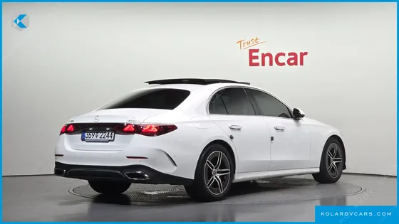 MERCEDES E-CLASS E300 4MATIC AMG LINE