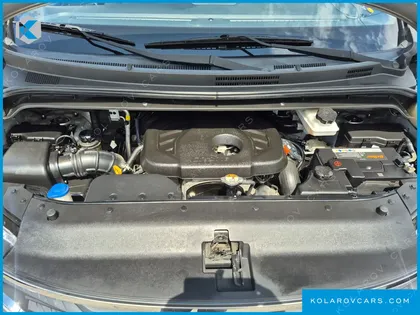 HYUNDAI STAREX VAN 3-SEATER