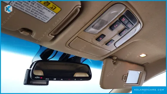 KIA CARNIVAL GASOLINE 7-SEATER HI-LIMOUSINE
