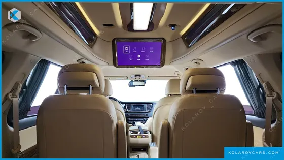 KIA CARNIVAL GASOLINE 7-SEATER HI-LIMOUSINE