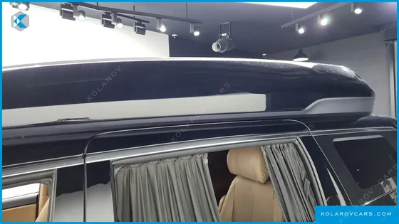 KIA CARNIVAL GASOLINE 7-SEATER HI-LIMOUSINE