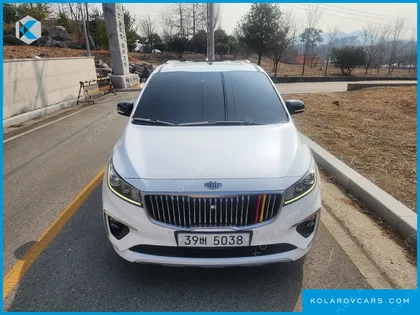 KIA CARNIVAL 9-SEATER NOBLESSE