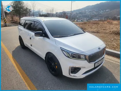 KIA CARNIVAL 9-SEATER NOBLESSE