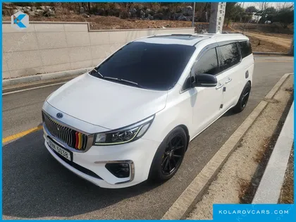 KIA CARNIVAL 9-SEATER NOBLESSE