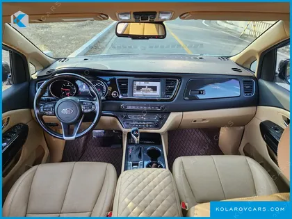 KIA CARNIVAL 9-SEATER NOBLESSE