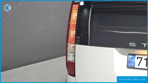 HYUNDAI STARIA TOURER 11-SEATER