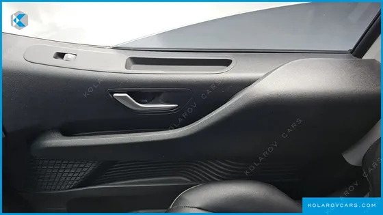 HYUNDAI STARIA TOURER 11-SEATER