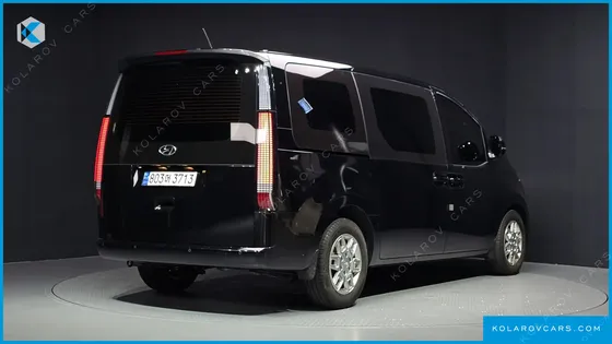 HYUNDAI STARIA CARGO 3-SEATER