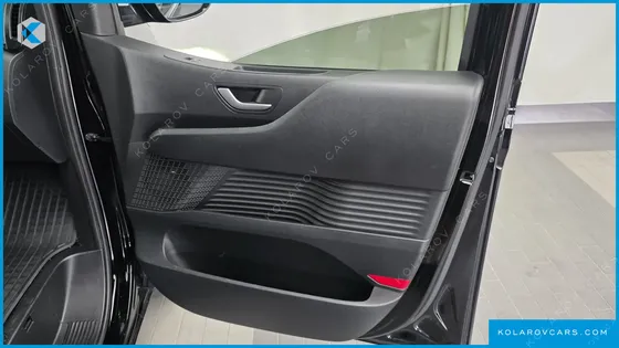 HYUNDAI STARIA CARGO 3-SEATER