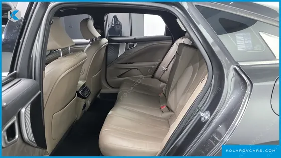 KIA K8 2.5 GASOLINE 2WD