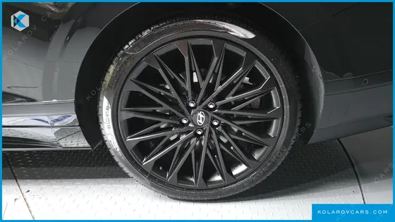 HYUNDAI GRANDEUR 3,5 GASOLINE 4WD