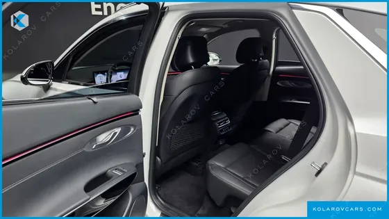 GENESIS GV70 2.5T GASOLINE 2WD