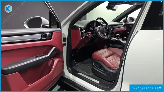 PORSCHE CAYENNE 3.0 PLATINUM EDITION