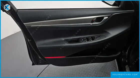 HYUNDAI GRANDEUR 3.0 LPI RENT CAR